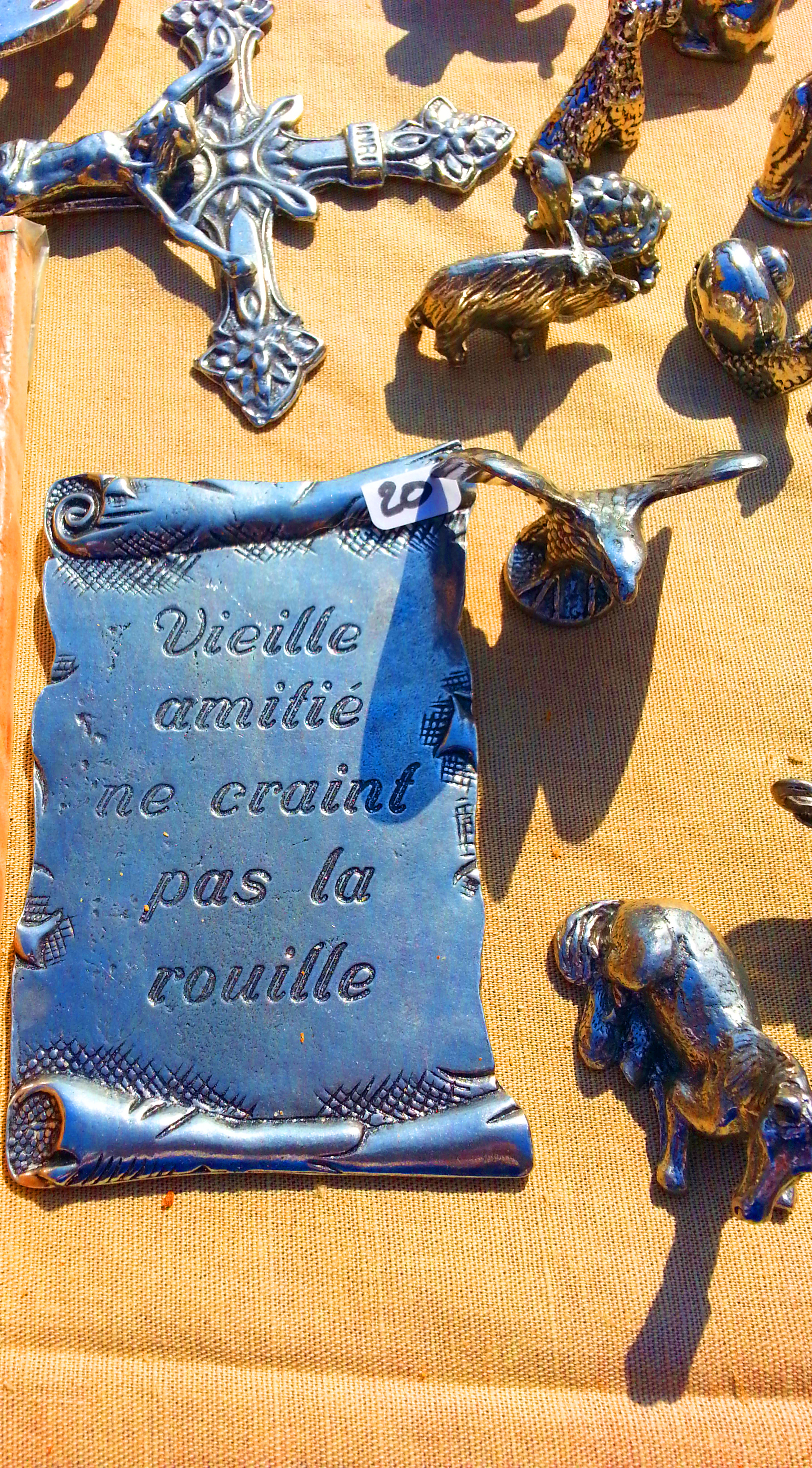 Objets décoratifs médiévaux Biot et les Templiers