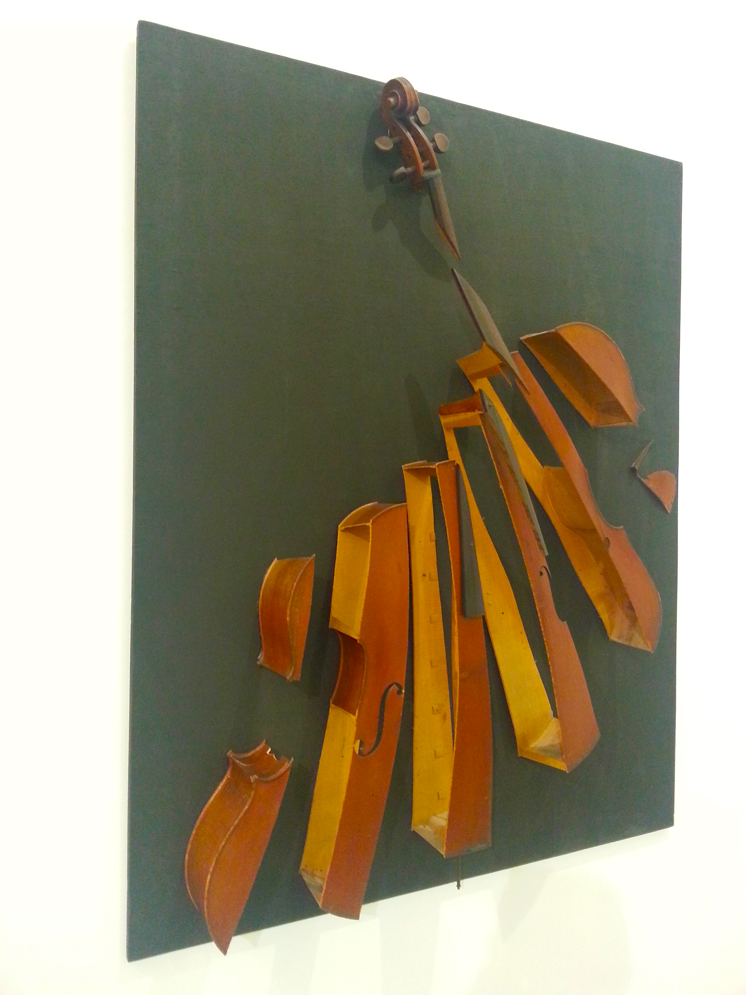 violon au MAMAC de Nice