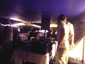 DJ soirée cave du bubble Regence plage nice