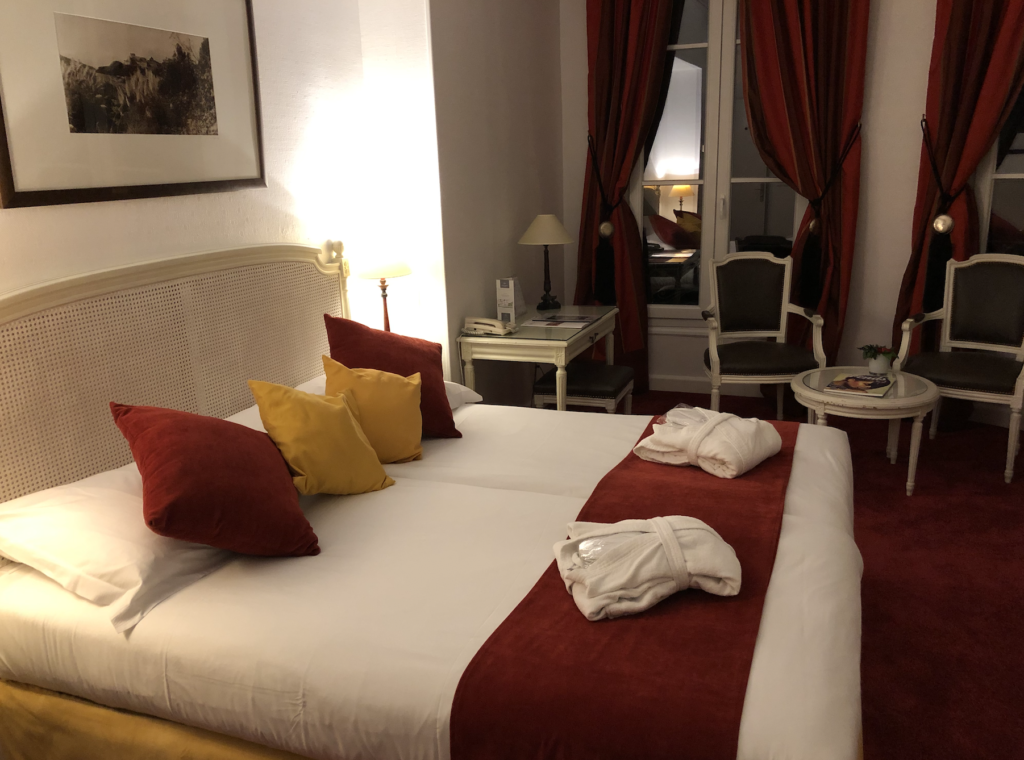 chambre hôtel nice ellington