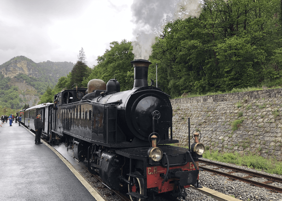 Formidable escapade à bord du train des Pignes à vapeur