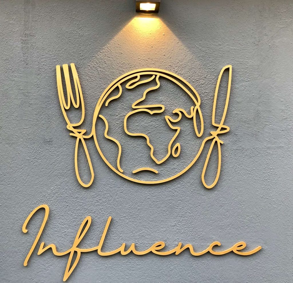 restaurant influence nice