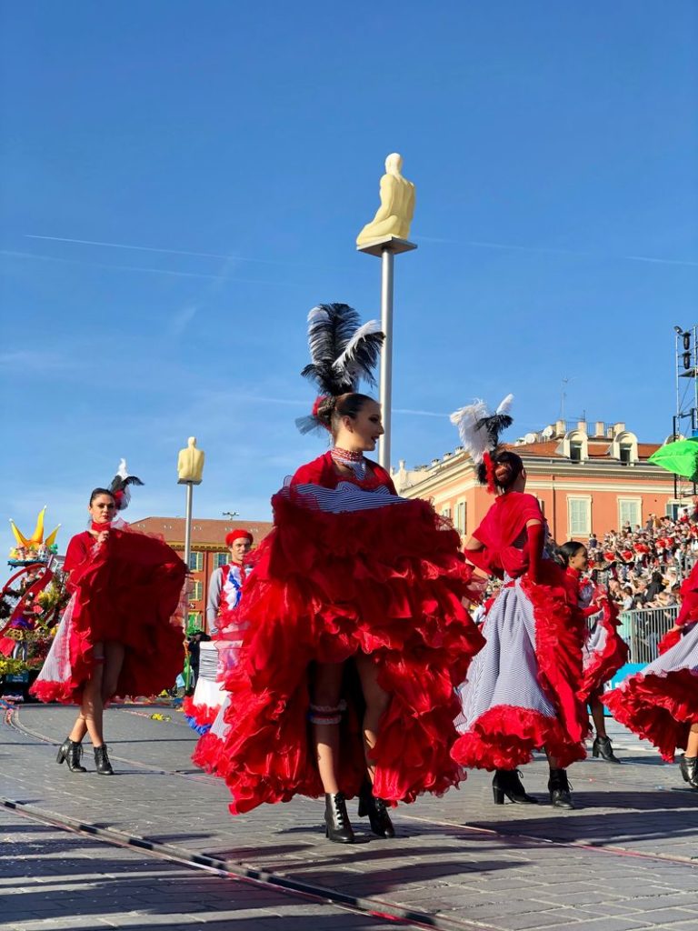 bataille de fleurs carnaval nice