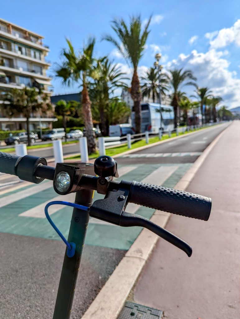 lumière trottinette électrique