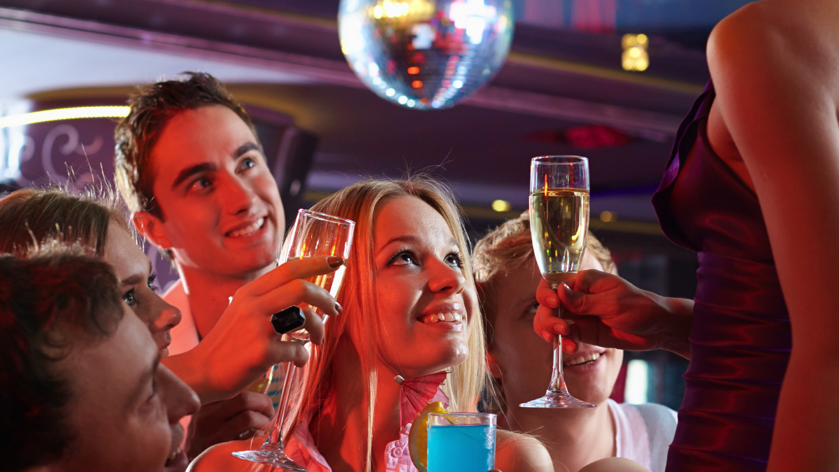 pub crawl nice tournée des bars