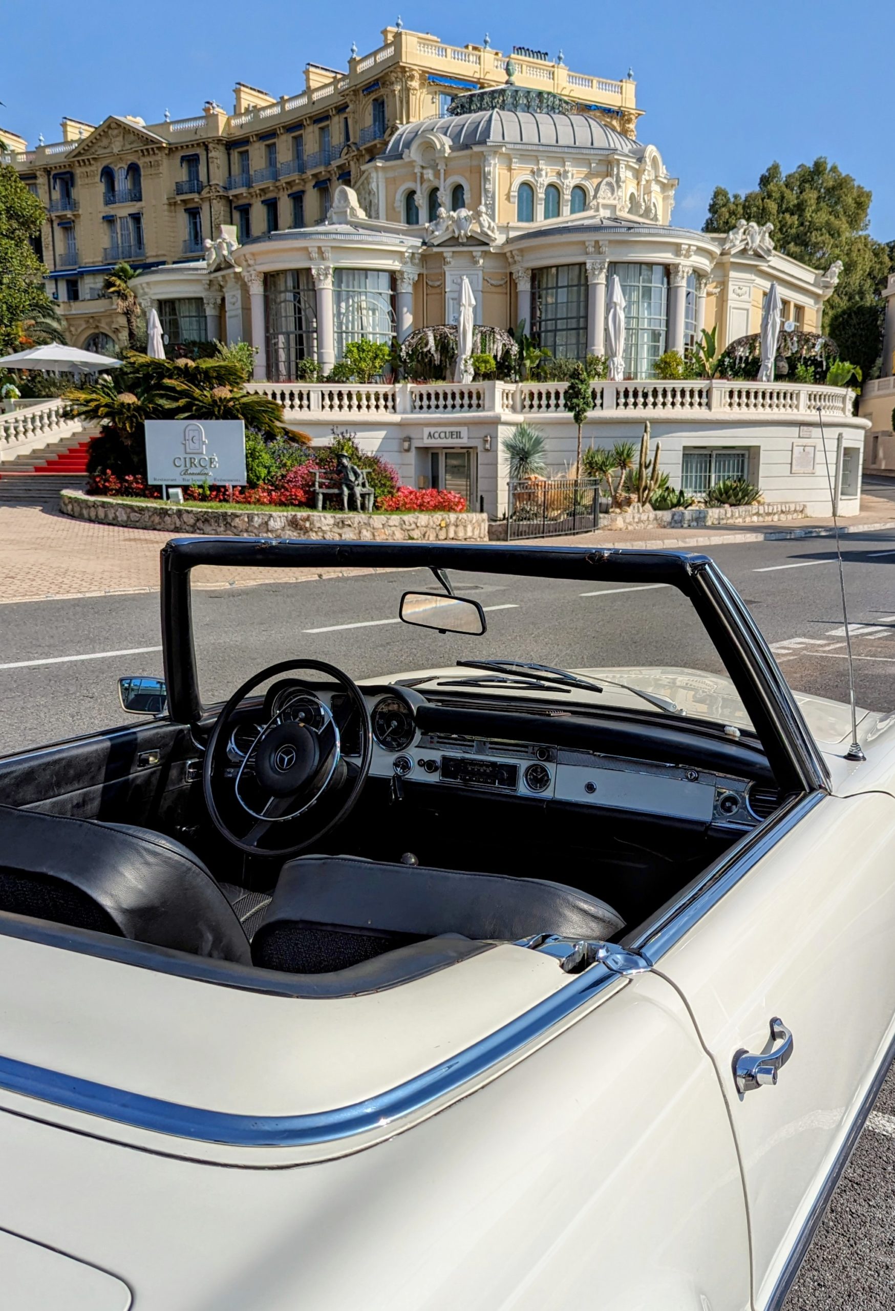 location de voiture de collection à nice sunset ride