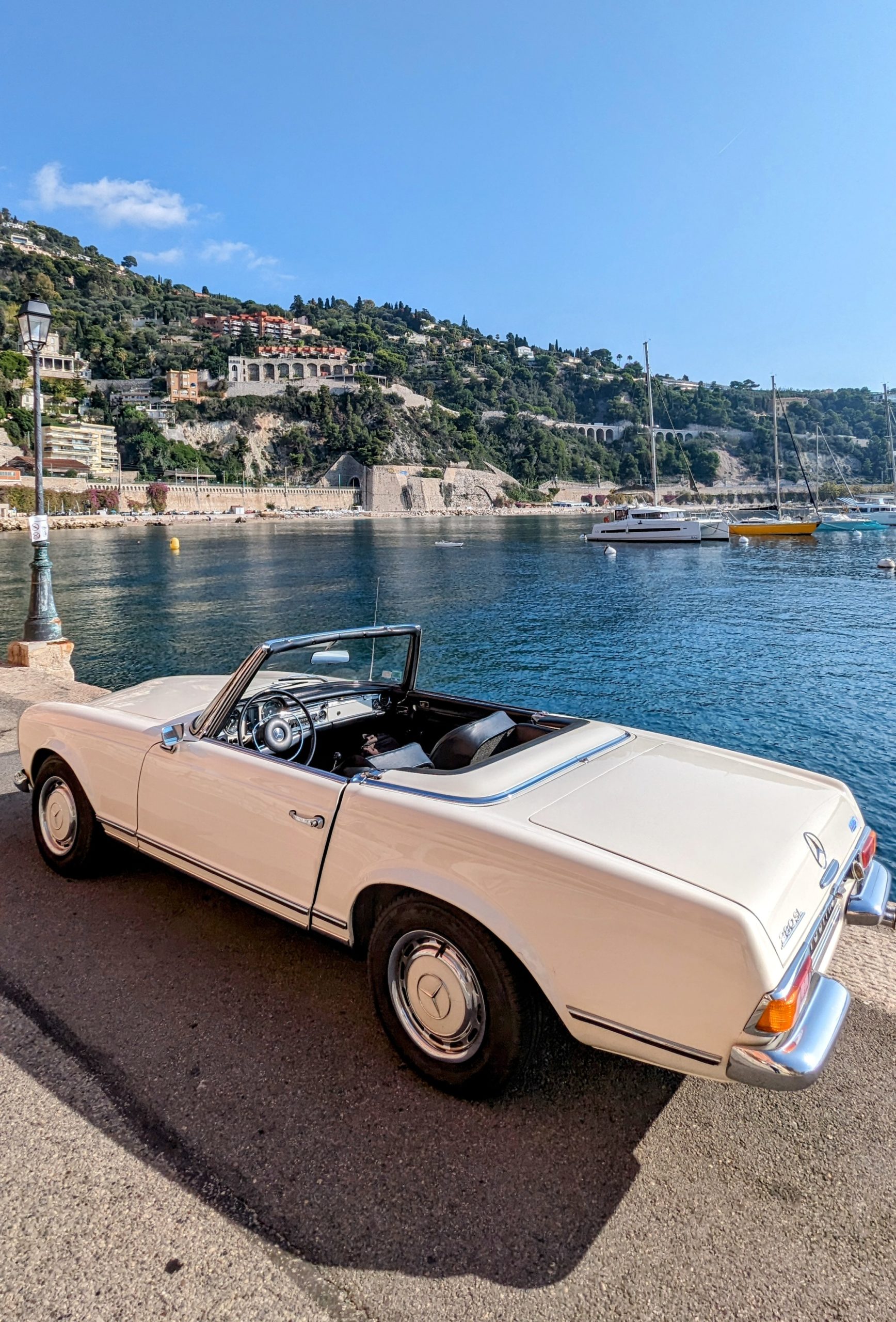 location de voiture de collection à nice sunset ride