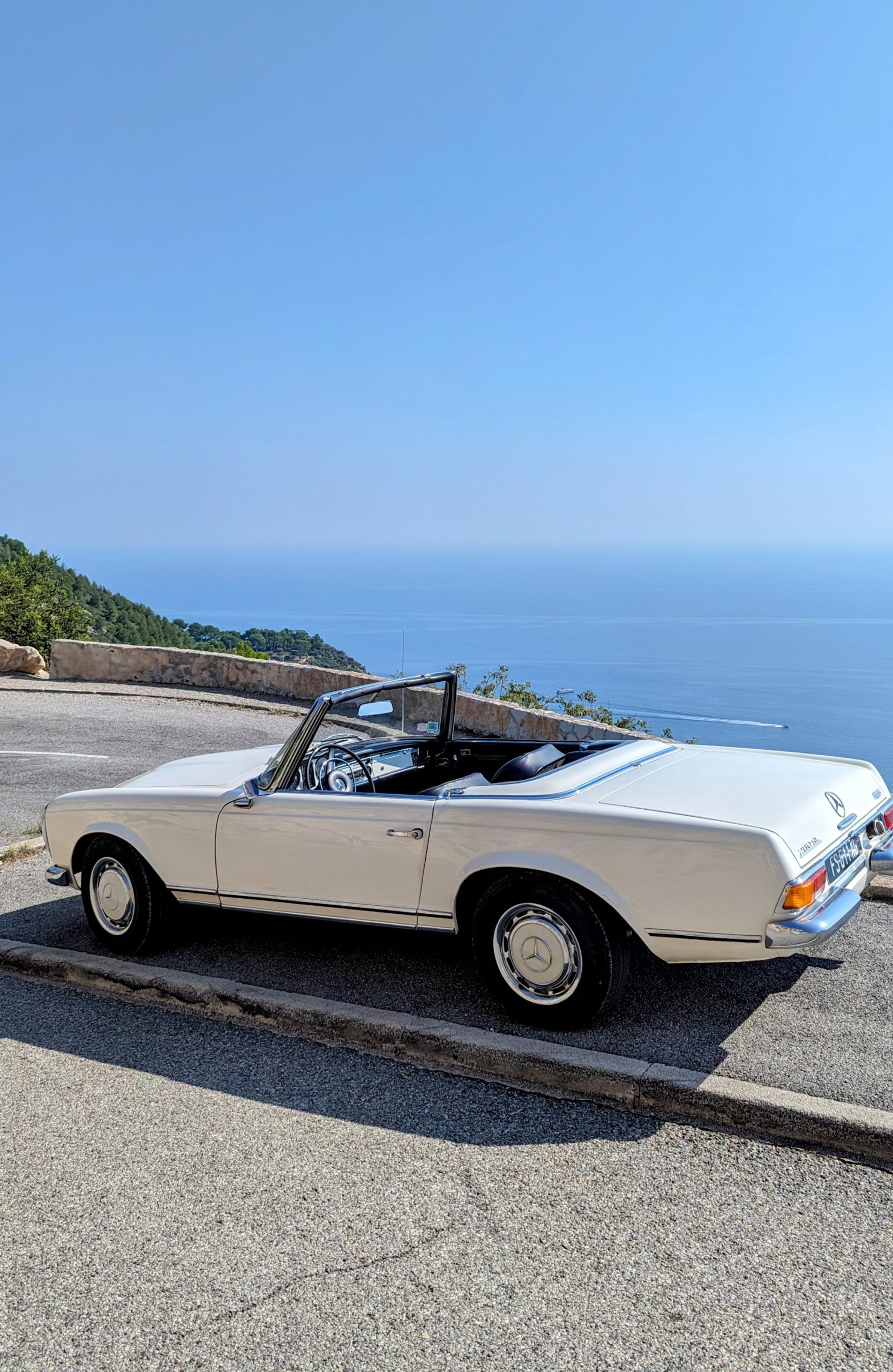 location de voiture de collection à nice sunset ride