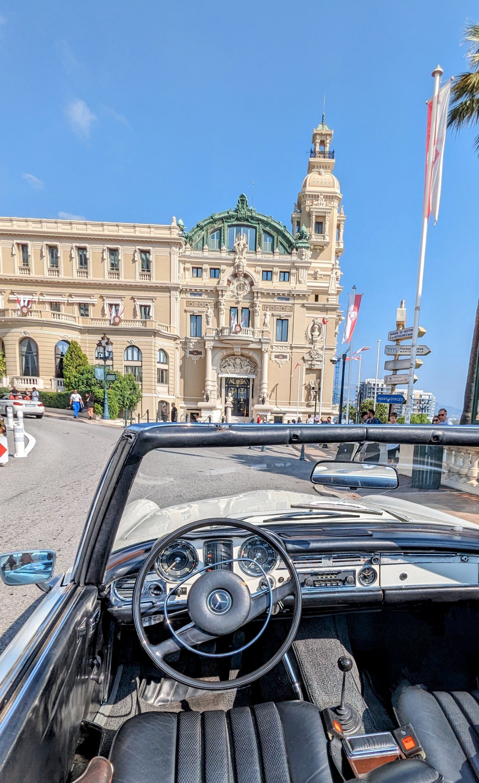 location de voiture de collection à nice sunset ride