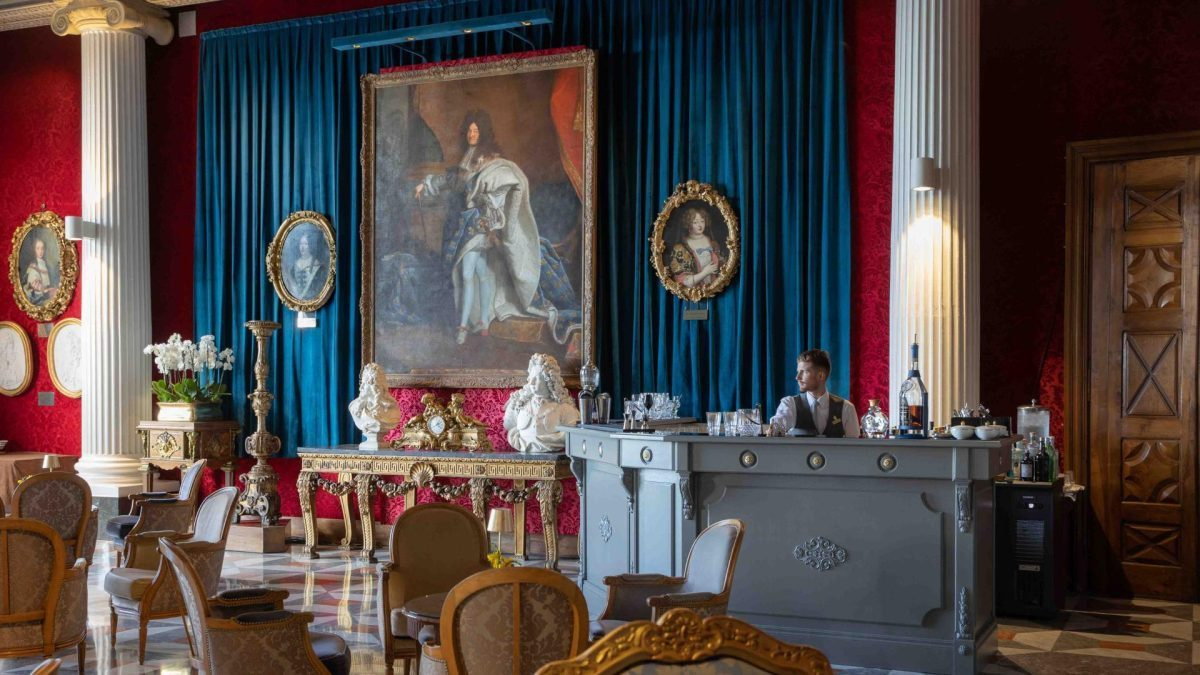 bar terrasse à Nice le versailles le negresco